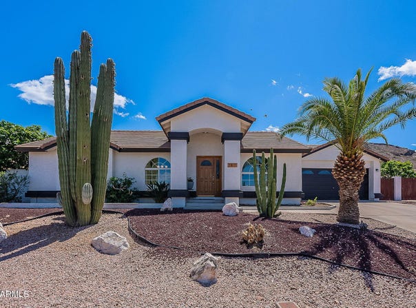 1811 E TIERRA BUENA Lane, Phoenix, AZ 85022