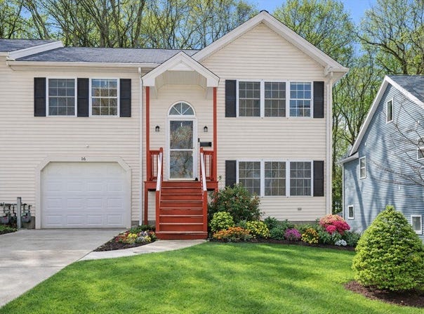 16 Beale St, Worcester, MA 01606