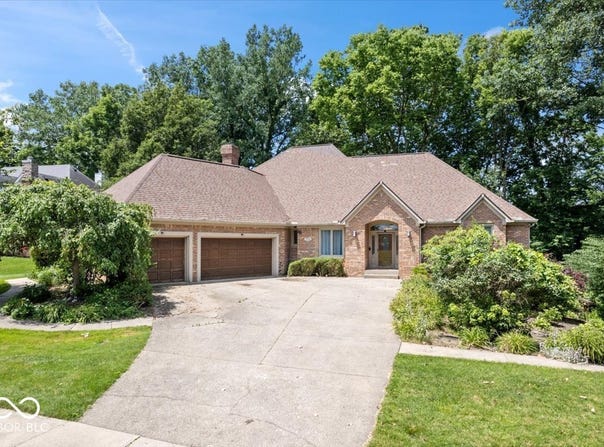 7250 Royal Oakland Drive, Indianapolis, IN 46236