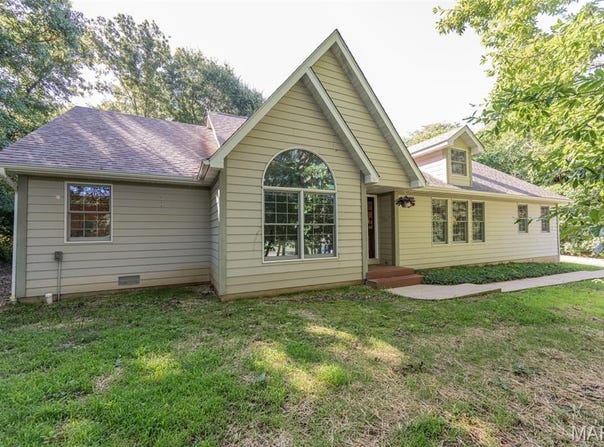 10790 Greenlefe Drive, Rolla, MO 65401