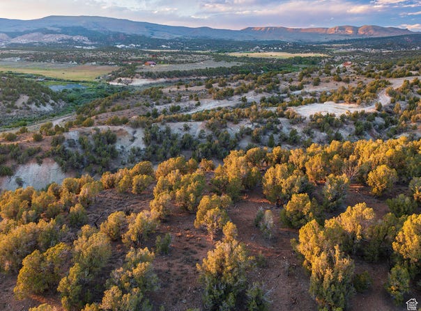 12536 E SOLITUDE Dr, Lapoint, UT 84039