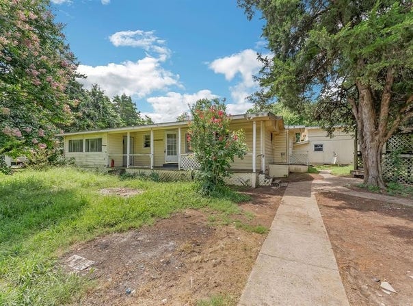 961 E Ovilla Road, Red Oak, TX 75154