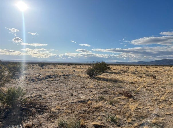 2 Goldfich Avenue, Yucca Valley, CA 92285