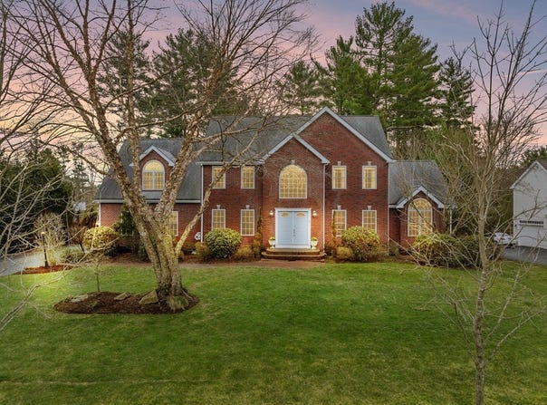 8 Nutmeg Lane, Easton, MA 02375