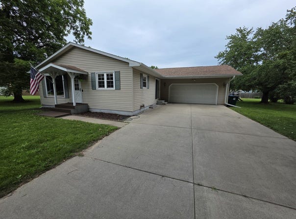 611 E 7th Street, Rock Falls, IL 61071