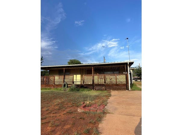 221 Sage Lane, Childress, TX 79201
