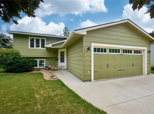 6401 45th Place N, Crystal, MN 55428