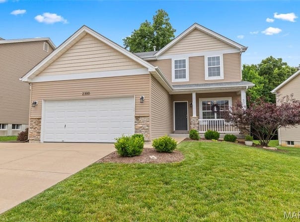 2300 Appaloosa Trail, High Ridge, MO 63049