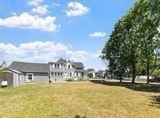 24 Brouilette St, Chelmsford, MA 01863