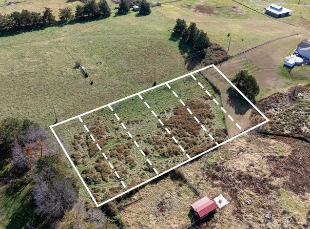 OFF SEVENTH ST., LURAY, VA 22835