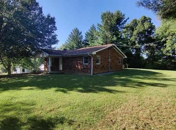 2131 Needmore Road, Morgantown, KY 42261