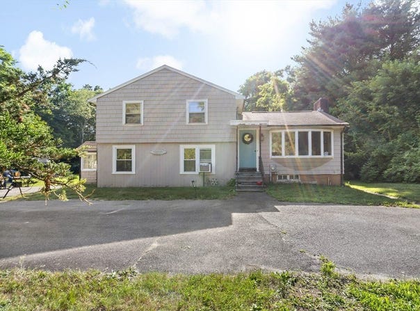 180 Moulton St, Rehoboth, MA 02769