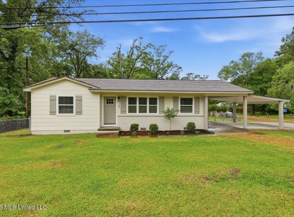 735 S Pearson Road, Pearl, MS 39208