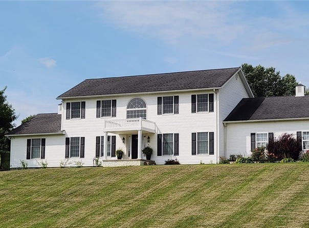 3214 State Route 151 Street, Mingo Junction, OH 43938