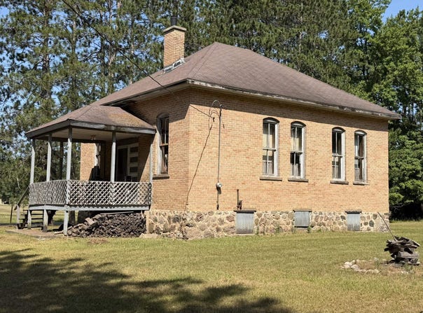 N8508 CAMPBELL LAKE Road, OGDENSBURG, WI 54963