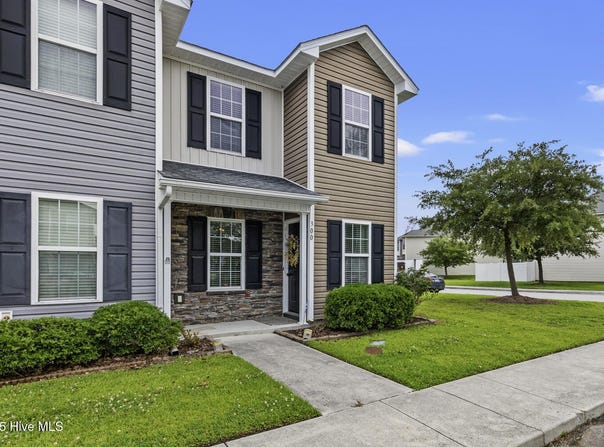 300 Glen Cannon Drive, Jacksonville, NC 28546