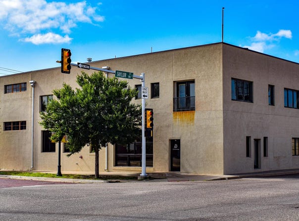 118 S TAYLOR Street, Amarillo, TX 79101-1549