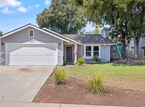 2111 S Conyer Ct Court, Visalia, CA 93277