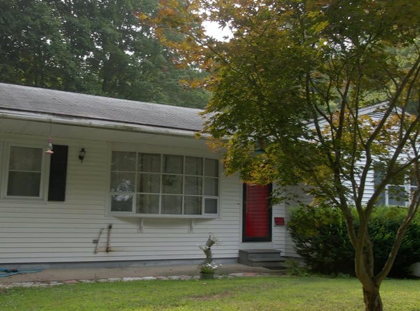 129 Chestnut Street, Claremont, NH 03743
