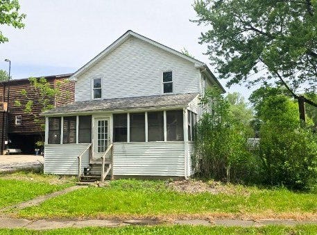 4729 Prospect Street E, Mantua, OH 44255