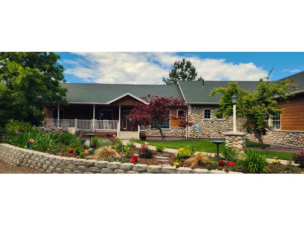1661 HWY 25 N, EVANS, WA 99126