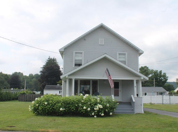14 Jefferson St, Ilion, NY 13357
