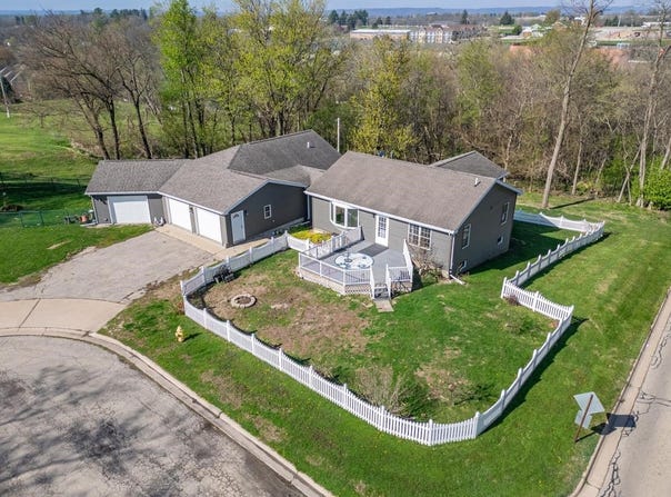 1 IRVINE, GALENA, IL 61036