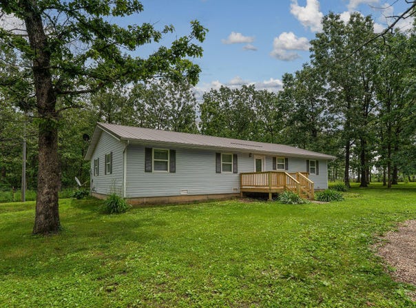 143 Royal Drive, Marshfield, MO 65706