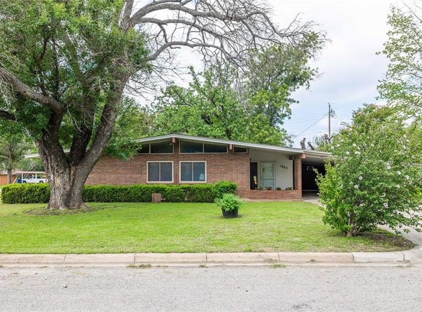 1907 Brooke Lane, Brownwood, TX 76801