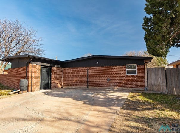 133 New Mexico Drive, Portales, NM 88130
