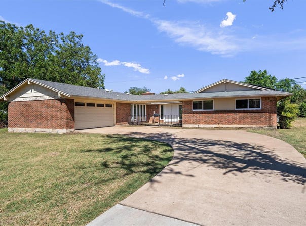 4505 Woodmoor CIR, Austin, TX 78721
