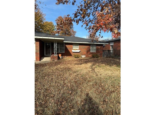 6037 NW 55th Street, Warr Acres, OK 73122