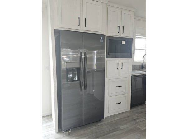 1021 River Line Dr., Howell, MI 48843