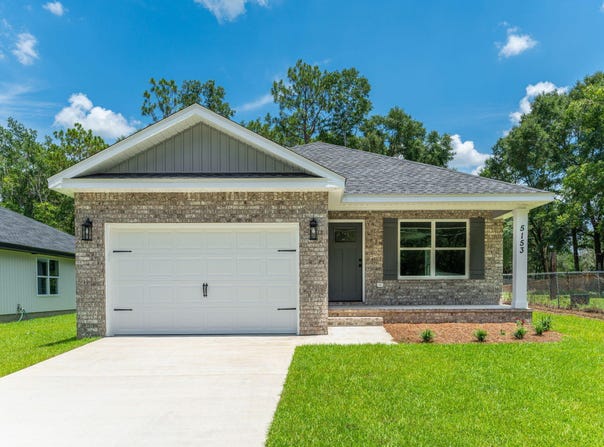 5153 Lake Drive, Crestview, FL 32539