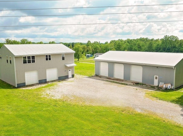 4693&4695 N state road 43 Road, Solsberry, IN 47459