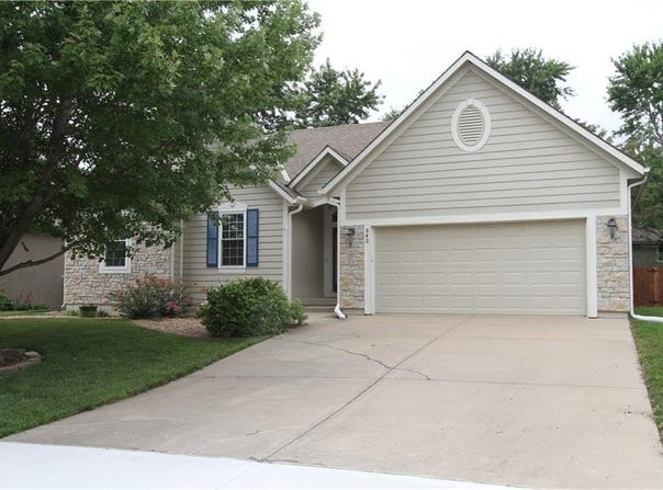 840 E Lanesfield Street, Gardner, KS 66030