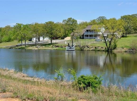 28204 Turkey Pen Hollow Road, Henryetta, OK 74437