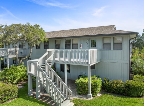 654 Centre Court SW, Vero Beach, FL 32962