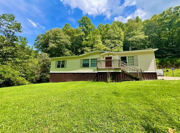 73 Hillside Drive, Forest Hills, KY 41527