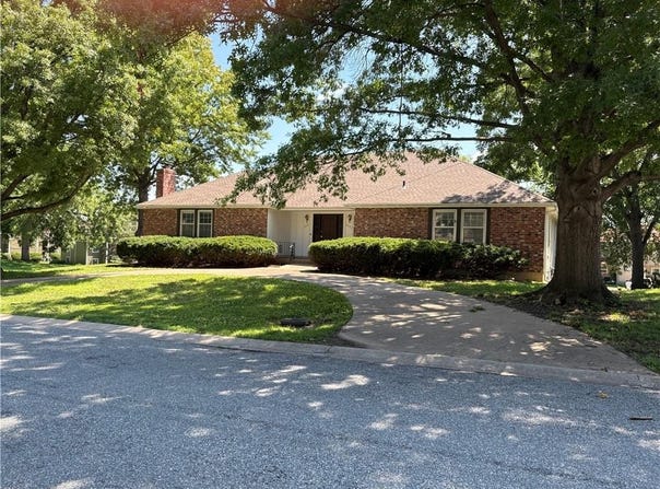 10131 W 84th Street, Overland Park, KS 66212
