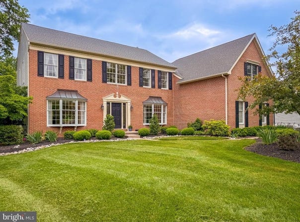 1027 VICTORY DR, YARDLEY, PA 19067