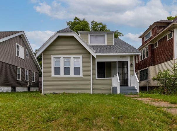 2661 N 44th St, Milwaukee, WI 53210