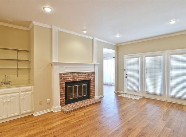 148 Cobblestone Row, Denton, TX 76207