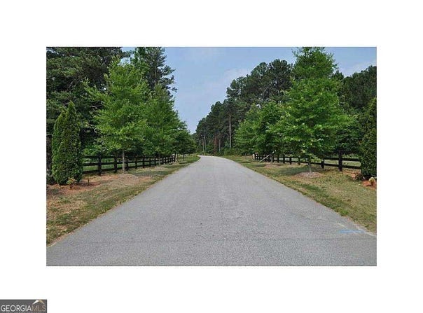 535 Penny Lane, Loganville, GA 30052