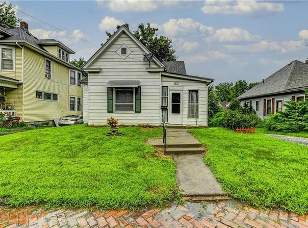 3111 Lafayette Street, St Joseph, MO 64507