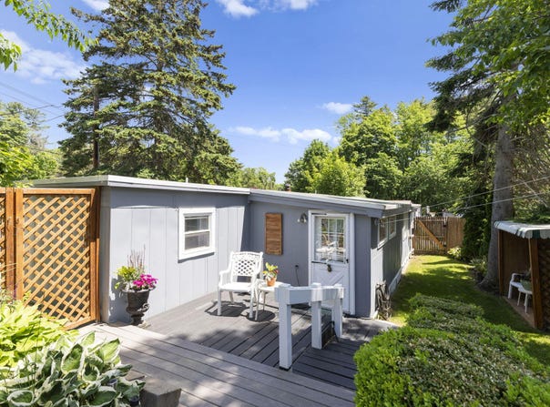2 Cherry Lane, Kittery, ME 03904