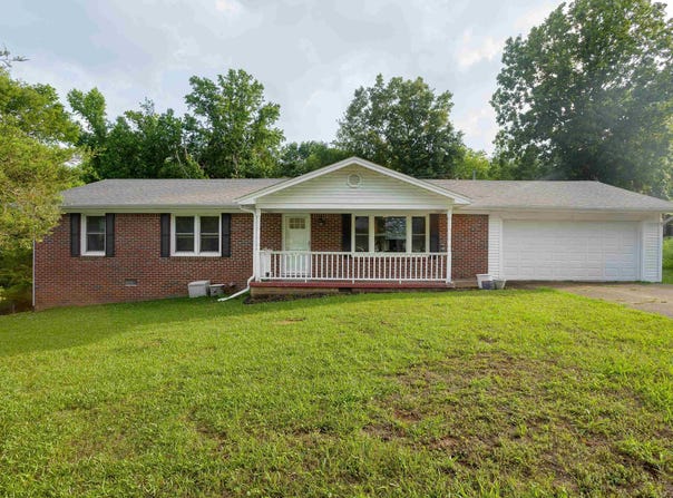 312 Rivermont Rd, Florence, AL 35634