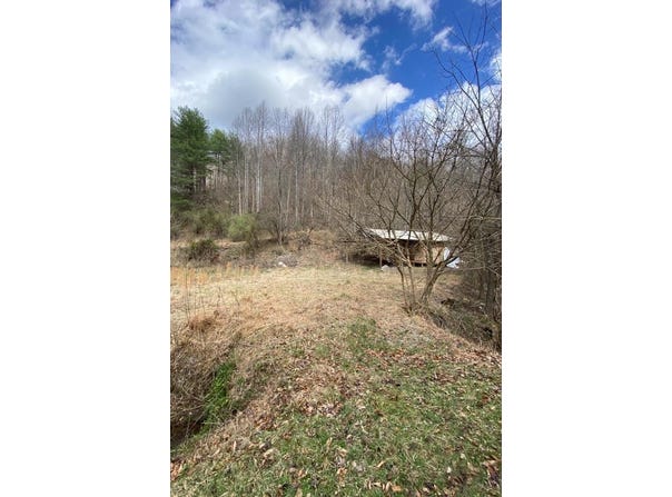36 Rays Branch, Varney, KY 41571