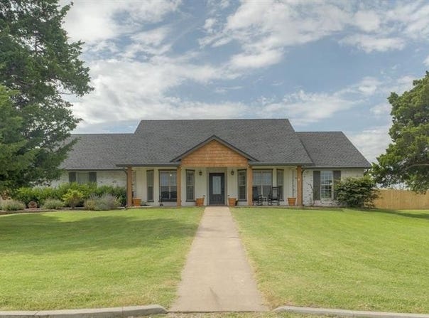7339 NE Watts Road, Elgin, OK 73538
