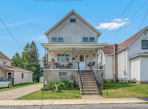622 Sherwood Avenue, Dunmore, PA 18512